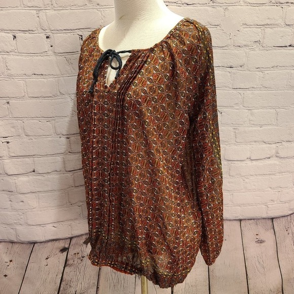 Beautiful Stories Sheer long sleeve elastic cuff - Picture 5 of 16